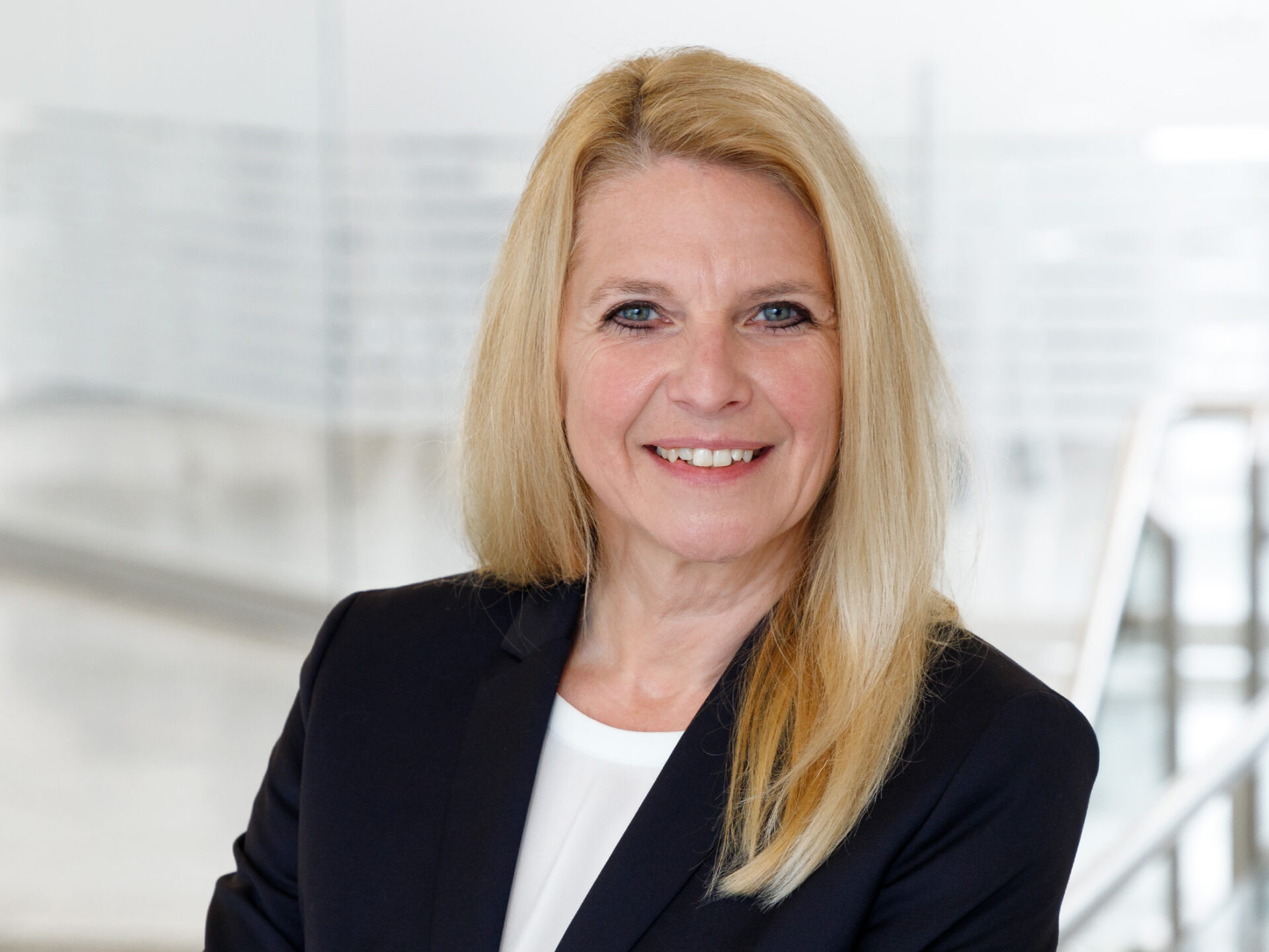 Dr. Heike Wenzel, 3. Stellvertretende Vorsitzende von PERFORM und Präsidentin der Industrie- und Handelskammer Aschaffenburg. Fotonachweis: IHK Aschaffenburg